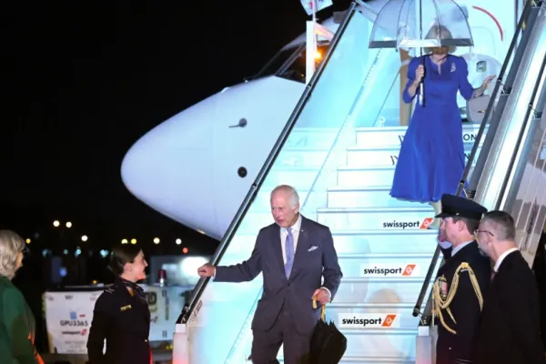 Fiul presupus al Regelui Charles și al Reginei Camilla solicită un test ADN: Cât de mult se va schimba succesiunea la tron