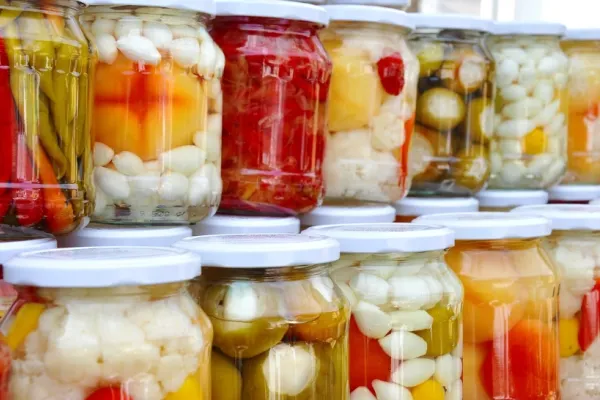 A fost încoronată regina murăturilor. Bifează toate beneficiile pentru sănătate, este delicioasă și poate fi folosită în sute de combinații gastronomice