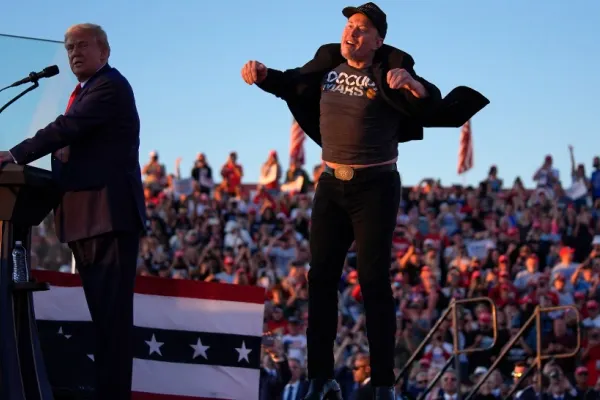Întrebarea care îi macină pe americani: Ce vorbește, pe firul scurt, Elon Musk cu Vladimir Putin