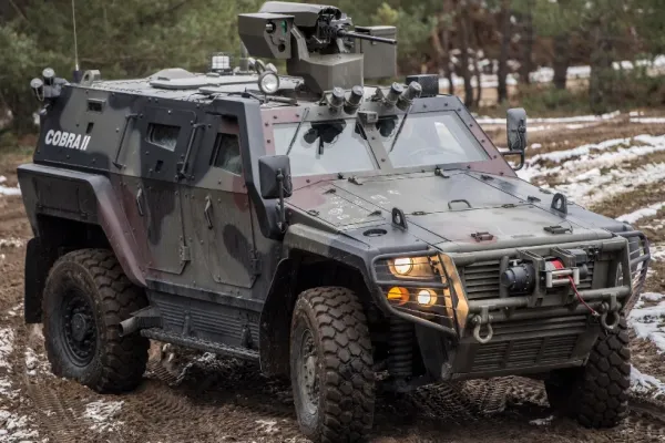Armata română va primi autovehicule blindate 4 x 4 produse de Otokar Defence, din grupul Koc, care deține și Ford România