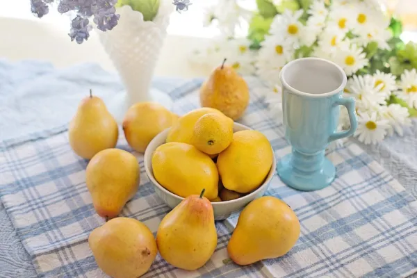 Fructele de sezon care îmbunătățesc sănătatea oaselor. Sunt pline de nutrienți, au beneficii multiple, și sunt un deliciu oferit de natură toamna