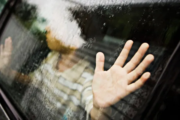 Alertă de răpire FALSĂ! O provocare de pe rețelele sociale a dus la mobilizarea a aproximativ 100 de polițiști. Presupusa victimă, o copilă de 13 ani