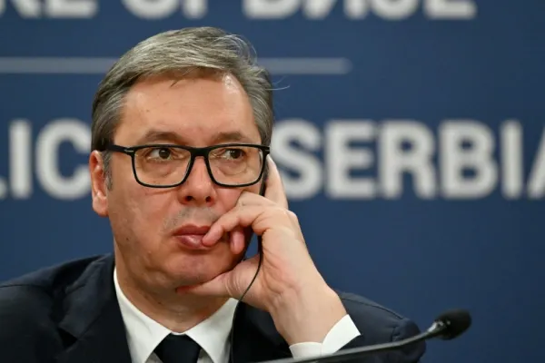 Preşedintele Serbiei, Aleksandar Vucic, a discutat cu Putin pentru prima dată în doi ani şi jumătate. Ce subiecte au abordat cei doi lideri