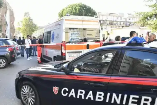 Un adolescent din Italia și-a pus capăt zilelor cu pistolul tatălui său, polițist. Cazul amintește de sinuciderea adolescentei din Călărași