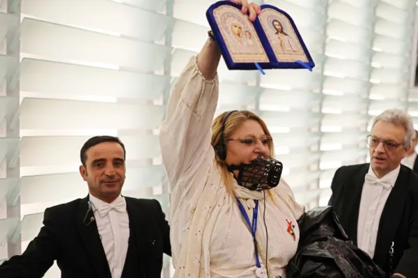 Diana Șoșoacă, penalizată de Parlamentul European. Are interzis la ședințe și pierde indemnizația