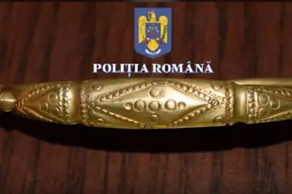 Broșă din aur din patrimoniul cultural, pusă la vânzare pe internet! Valorează 30.000 de euro