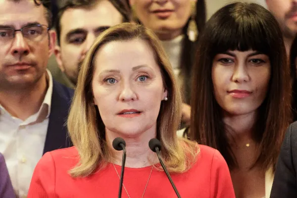 BEC intervine în execuția din USR și șterge unele postări. Cum au încălcat legea reziștii în disperarea de a-l promova pe Nicușor Dan