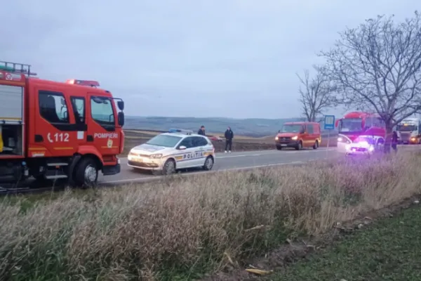 Accidentul cu 5 morți din Suceava, detalii cutremurătoare. Mama copiilor aflați în mașină, MARTORĂ involuntară la tragedie: micuții își rugau tatăl să oprească mașina
