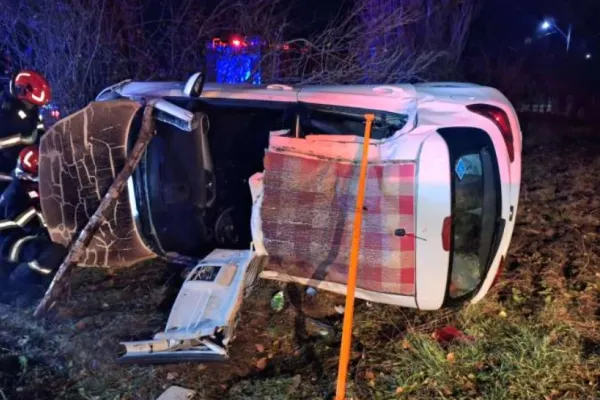 Accident pe DJ 148, între localităţile Bolintin Deal şi Moşteni, judeţul Giurgiu. A fost nevoie de intervenția echipelor de descarcerare