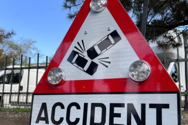 Accident grav pe un drum județean din Prahova: Patru oameni răniți