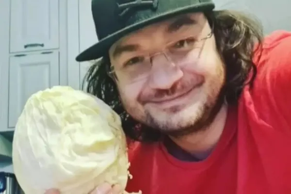 Ce mănâncă chef Florin Dumitrescu când vrea să dea jos kilogramele în plus. Dieta cu 3 alimente care îl scoate din încurcătură