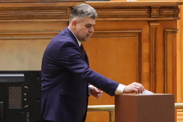 S-a încheiat votul pentru învestirea guvernului Ciolacu 2. Sunt necesare cel puțin 234 de voturi favorabile