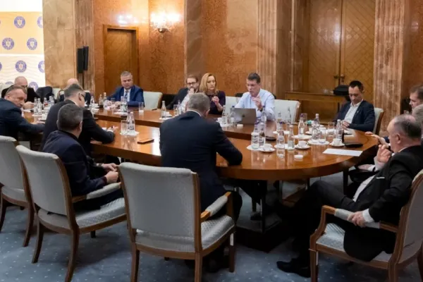 Partidele din coaliție și-au împărțit ministerele. Nume noi și vechi în viitorul Guvern (surse)