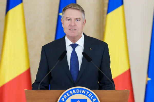 Klaus Iohannis: Oamenii aşteaptă un Guvern care menţine ferm traiectoria pro-europeană a României