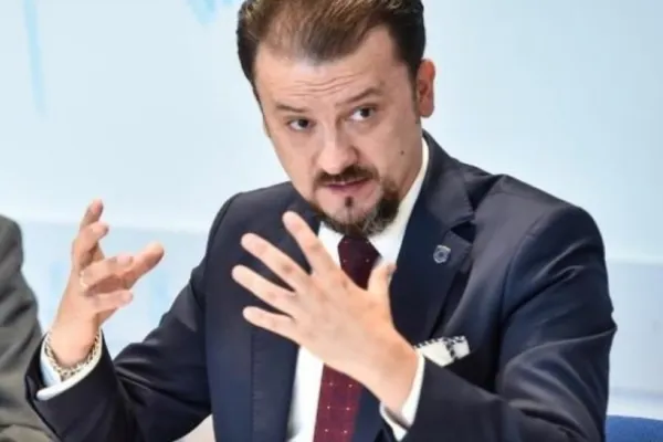 Vicepreședintele CNA, Valentin Jucan, amenințări în direct la Realitatea PLUS. Cum se încearcă ridicarea licenței postului TV
