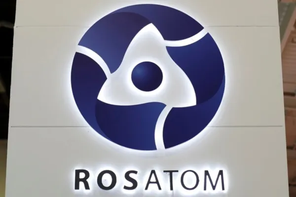 Rusia vinde Chinei participațiile sale la vastele rezerve de uraniu de la Zarechnoye