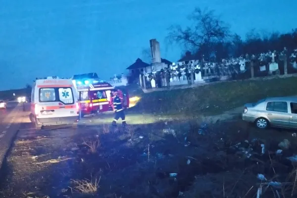 Accident rutier pe DN6, în urmă cu puțin timp: 4 victime în urma impactului