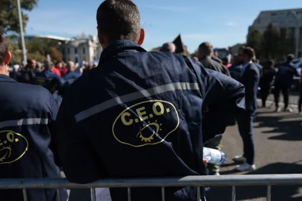 Minerii anunță proteste de amploare: zeci de mii de oameni, în fața Guvernului