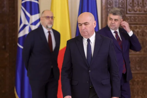Şedinţă crucială în Coaliție. Finalizarea bugetului pe 2025, pe agendă. Crin Antonescu participă la discuţii