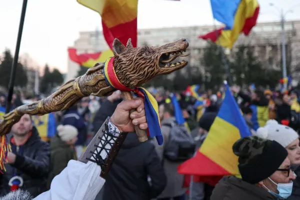 Proteste ample de susținere a lui Călin Georgescu. Românii exilați de sărăcie, vin înapoi acasă. Puterea tremură de frică VIDEO