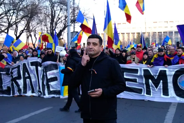 AUR îi așteaptă pe români la "Marșul Unirii", de Ziua Unirii Principatelor. Liderul suveraniștilor George Simion, prezent la eveniment
