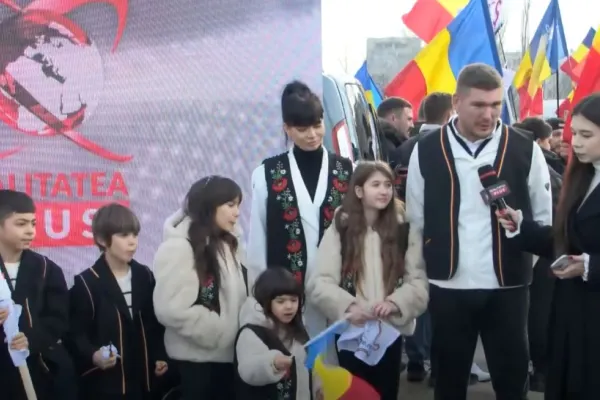 Afaceristul patriot care a venit cu toată familia la protestul de susținere a președintelui ales, Călin Georgescu | VIDEO