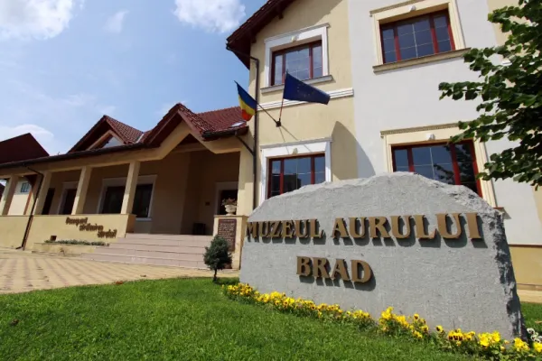 La un pas de dezastru. Un muzeu din România, dedicat aurului, are paznici doar pe tura de dimineață!