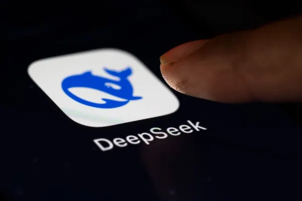 Aplicaţia chineză DeepSeek pare să fie indisponibilă, în magazinele de aplicaţii Apple şi Google din Italia