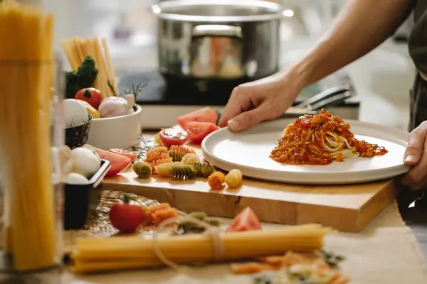 Secretul unui sos de paste autentic italian: condimentele care fac diferența