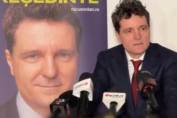Conferință de presă cu năbădăi pentru edilul Capitalei. Nicușor Dan, discurs incoerent și bâlbâit - VIDEO