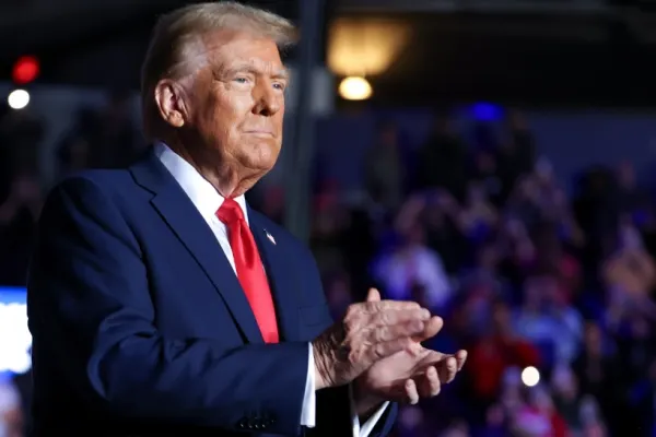 Donald Trump își pune lumea în cap. Impune taxe suplimentare pentru China, Canada și Mexic