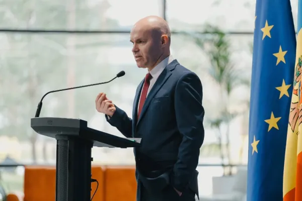 Daniel Funeriu, atac dur la adresa partidelor politice din România. ”Olimpicii internaţionali sunt susţinuţi de corigenţii guvernării”