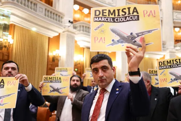 AUR anunță când va fi depusă moțiunea de cenzură împotriva Guvernului Ciolacu 2