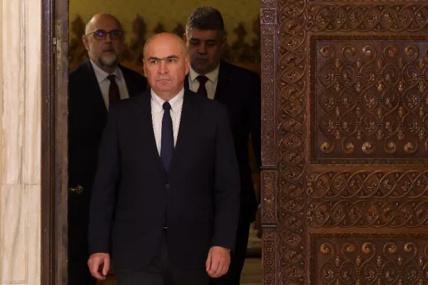 Scaunul interimarului se clatină. Începe revocarea lui Ilie Bolojan. POT: ”A devenit un pericol pentru siguranța națională”