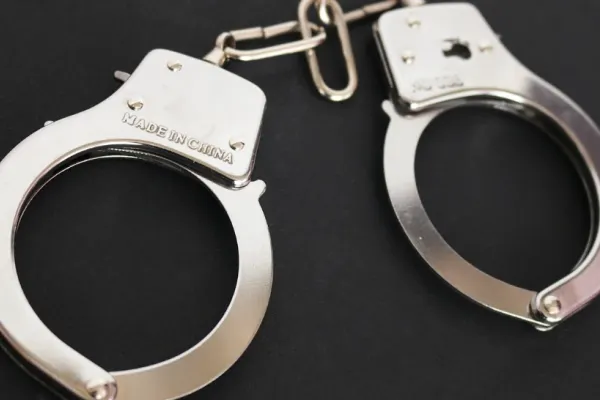 Șoc la Moscova: o mamă, în vârstă de 20 de ani, a fost prinsă în timp ce încerca să-și vândă nou-născutul