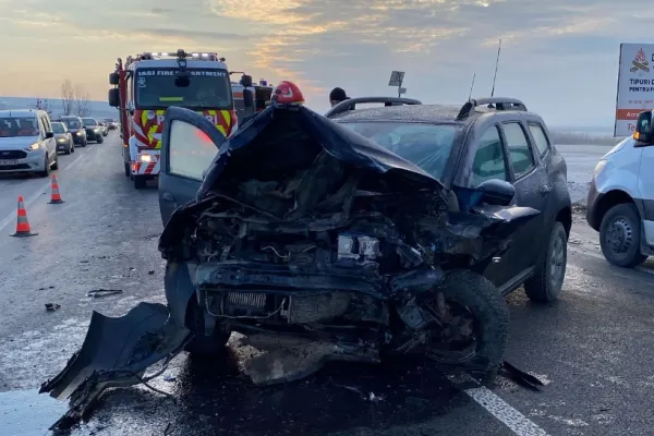 Un bărbat și-a pierdut viața în urma unui accident rutier, în județul Vaslui. Două mașini s-au ciocnit