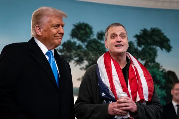 Marc Fogel, eliberat din Rusia, a fost primit de Trump la Casa Albă