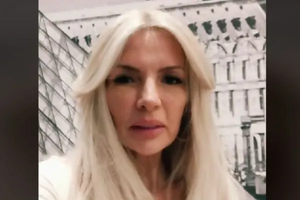 Ce a transmis Laura Vicol după ieșirea din arest: „Sunt vie, sănătoasă, cu nişte cearcăne mari la ochi şi cu nişte răni şi mai mari în suflet”