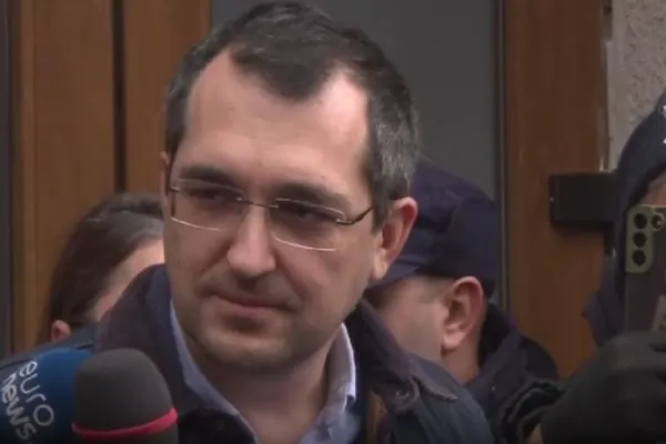 EXCLUSIV. DNA aruncă bomba: dosarul lui Vlad Voiculescu privin achiziția de vaccinuri anticovid, "în lucru"! Consilierul lui Nicușor Dan tremură