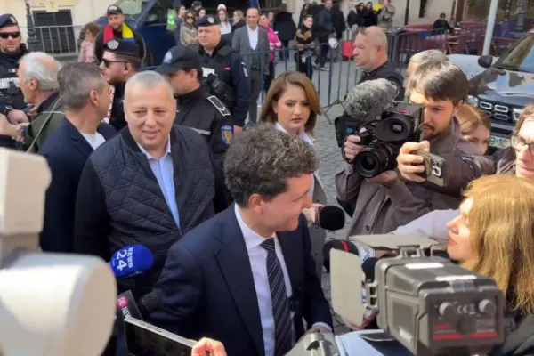 Tupeul soroșiștilor: Nicușor Dan s-a întâlnit pe furiș cu Ilie Bolojan la Palatul Cotroceni