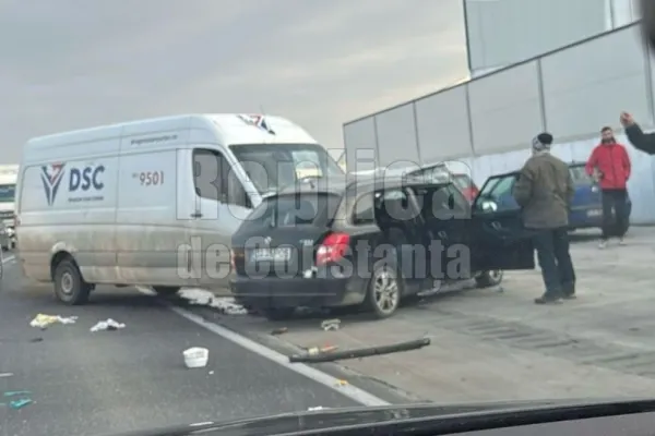 Accident grav în județul Constanța. O persoană a murit și alte două au fost rănite în urma impactului dintre o mașină și o autoutilitară