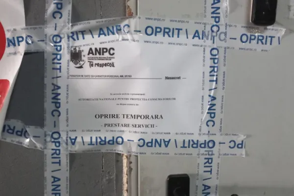 Culmea restaurantului: Capac de WC, depozitat pe cuptorul de pizza! ANPC a închis localul