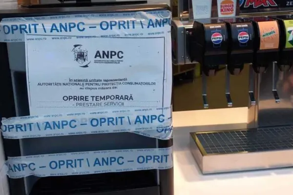 Dezastru într-un restaurant fast food din București. Incredibil ce au descoperit inspectorii de la Protecția Consumatorului