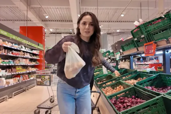 Plafonarea adaosului comercial expiră în cinci zile. Cu cât este preconizat să crească prețul la alimente, care sunt oricum pline de otravă și aduse din import