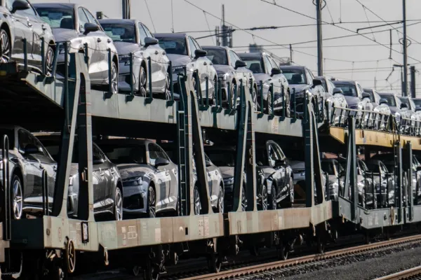 Înmatriculările auto au pus frână, în luna februarie, în Uniunea Europeană