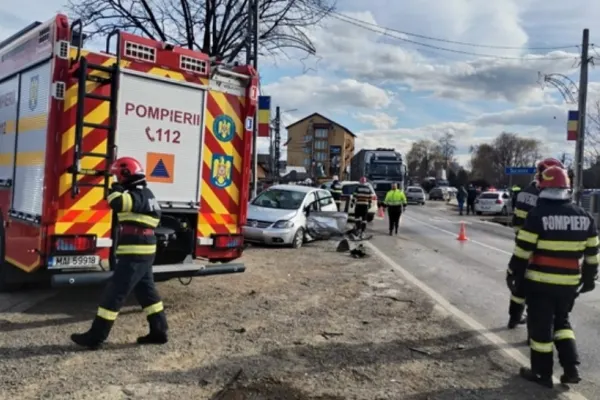 Grav accident rutier: cinci victime în urma impactului, printre care și un bebeluș