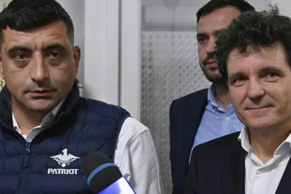 Nicușor Dan, somat de Simion să publice numele finanțatorilor din campanie