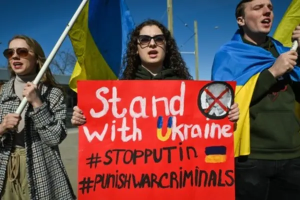 Ruşii şi americanii, negocieri dificile la Riad despre un armistiţiu în Ucraina. Kremlinul trage de timp