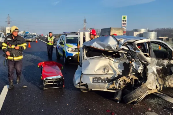 Accident cu 3 mașini victime pe A1, în dreptul localității Ciorogârla: a fost solicitat elicopterul SMURD. Imagini dramatice