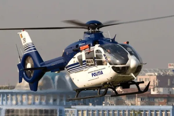 Polițiștii monitorizează traficul din elicopter, de Paște. Amenzi colosale pentru șoferii prinși pe picior greșit